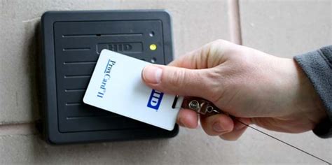 block rfid reader|what are rfid blocking sleeves.